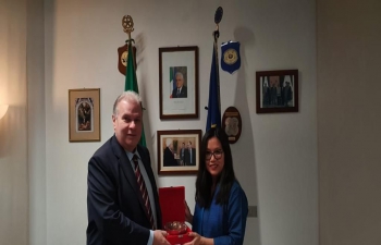 CG Ajungla Jamir met Mr Paolo Sartori,Police Commissioner of Vicenza &discussed issues related to the Indian community living in the area of Vicenza. CG also had an interactive session with members of the Indian Community of the area.